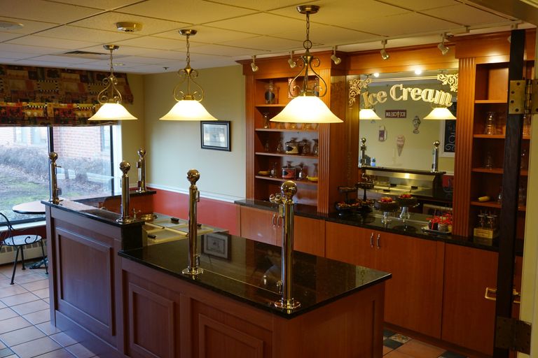 Meadowbrook Manor Naperville (UPDATED) Get Pricing & See 6 Photos